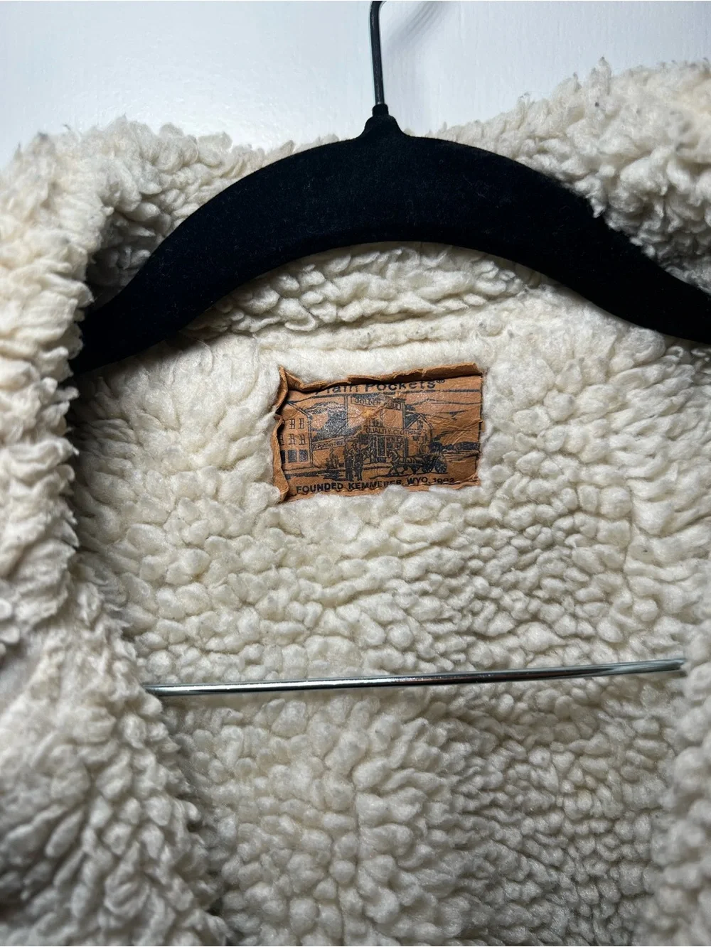 Plain Pockets Vintage Classic Blue Denim Jean Jacket with Cream Sherpa Lining